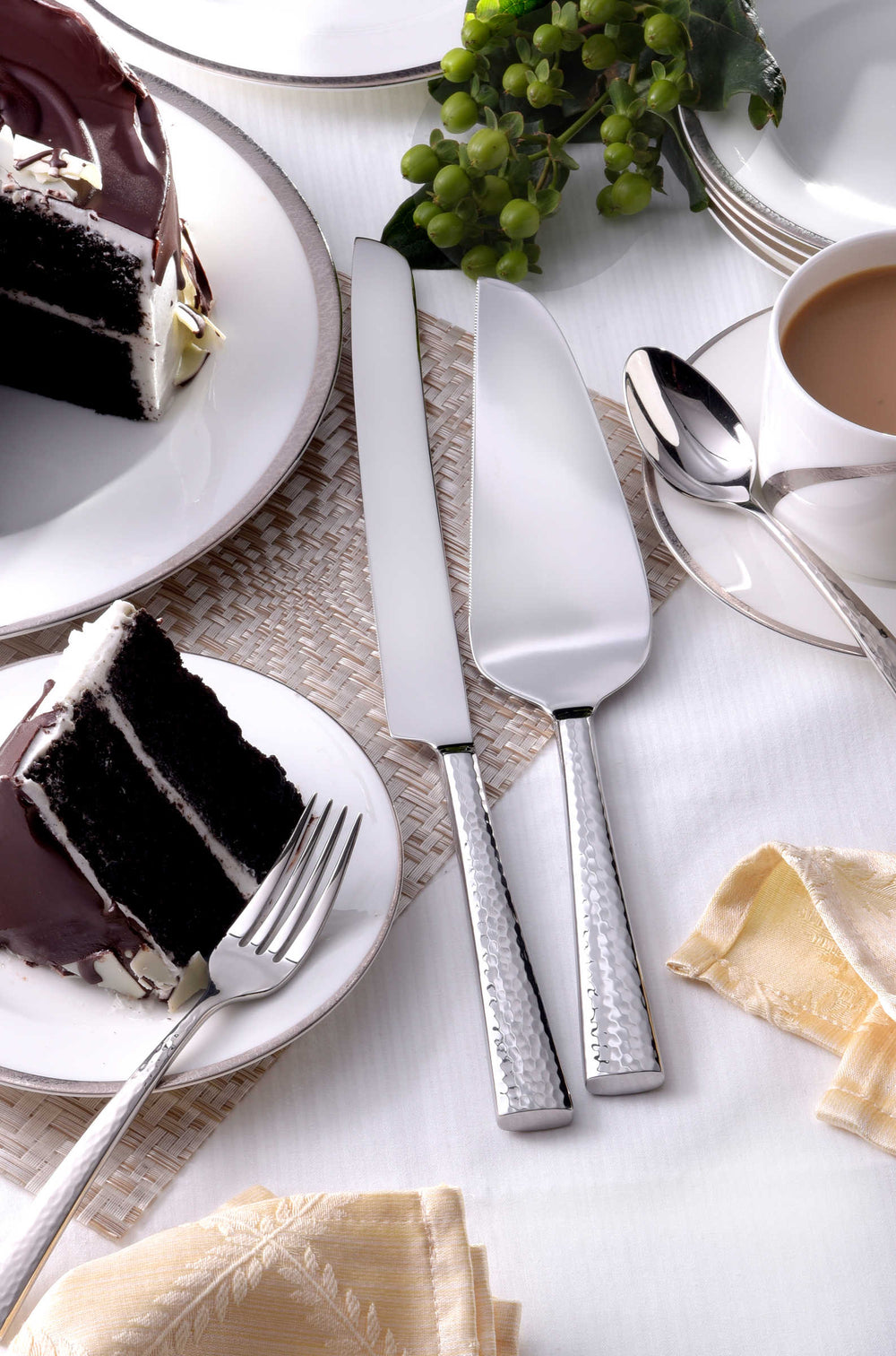 Oneida Cabria 2 Piece Cake Server Set | Extra 30% Off Code FF30 | Finest Flatware